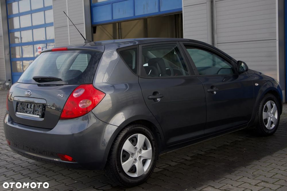Kia Ceed 1.6 CVVT LX - 22