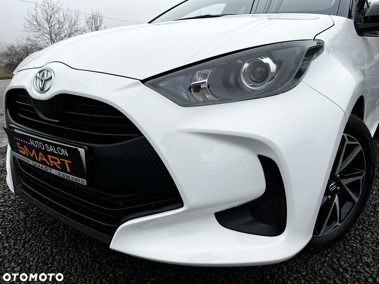 Toyota Yaris - 12