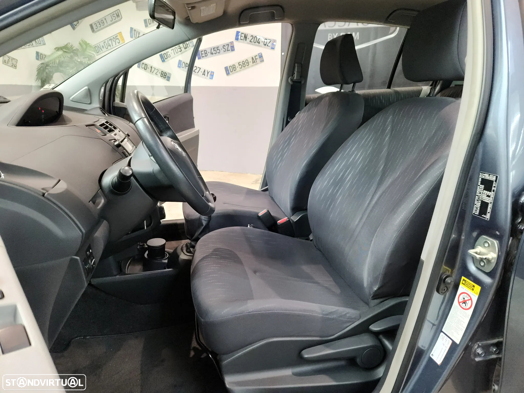 Toyota Yaris 1.33 VVT-i Comfort+AC - 6