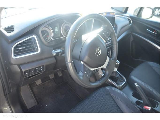 Suzuki SX4 S-Cross 1.4 SHVS Elegance - 15