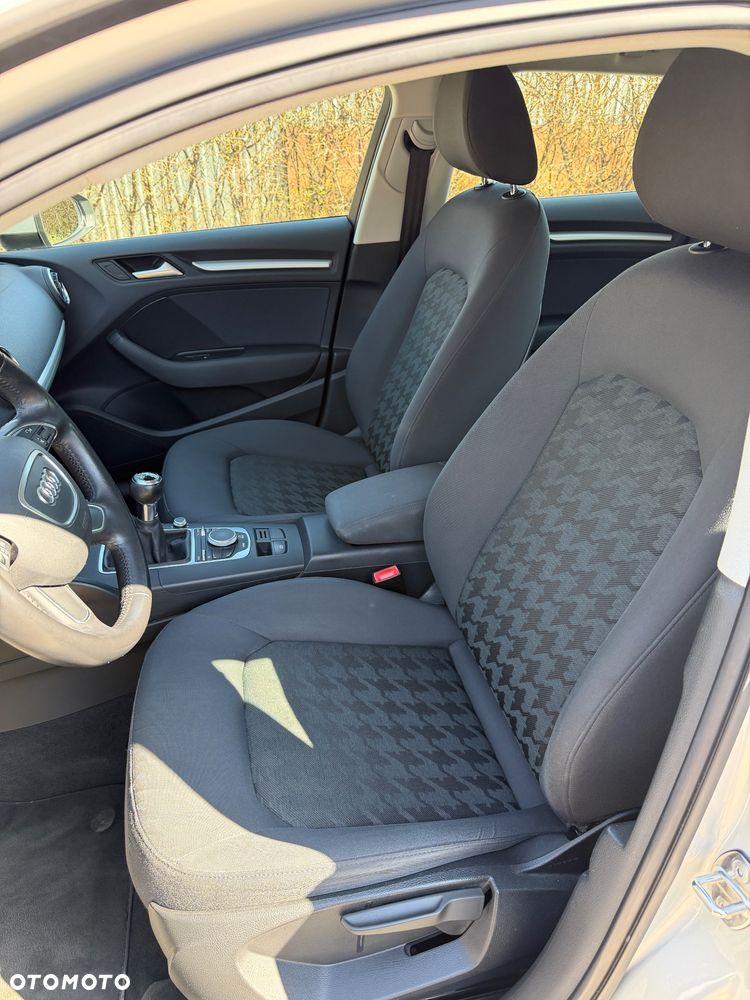 Audi A3 Sportback 1.4 TFSI Ambition - 27