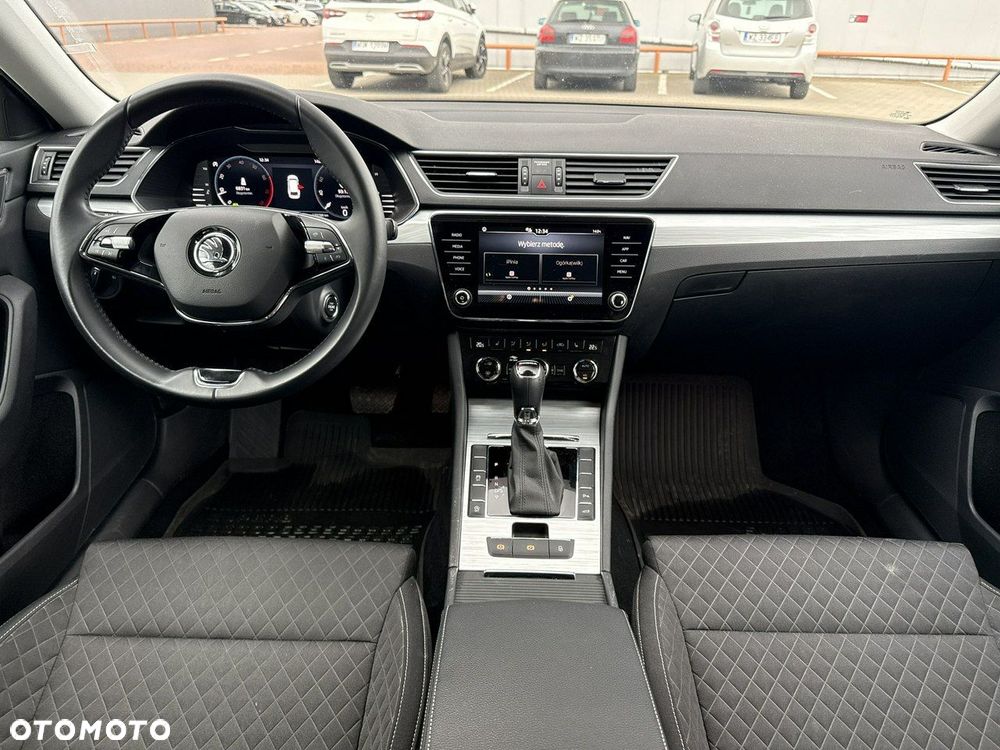 Skoda Superb 2.0 TSI Ambition DSG - 23