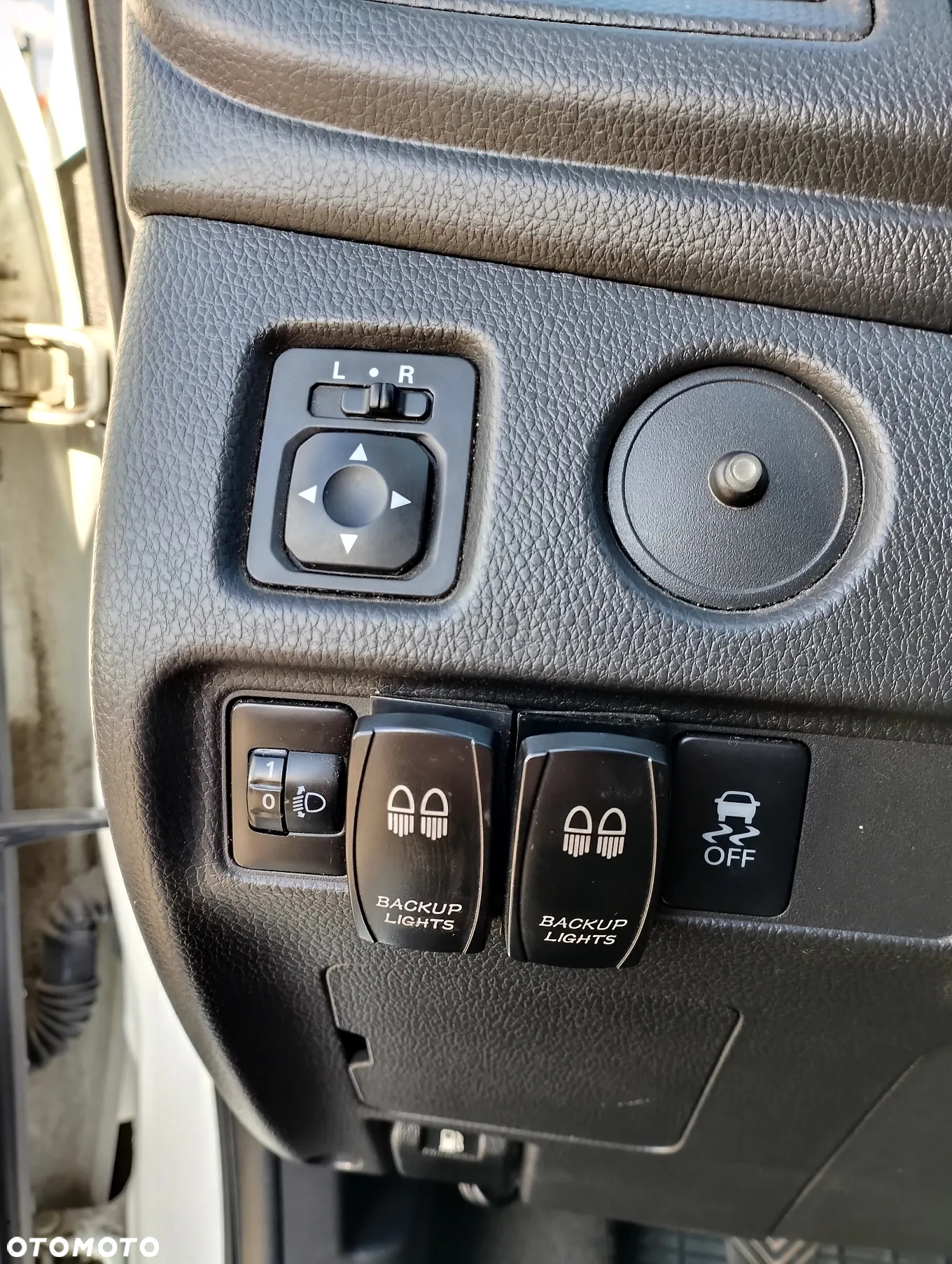 Mitsubishi L200 - 12