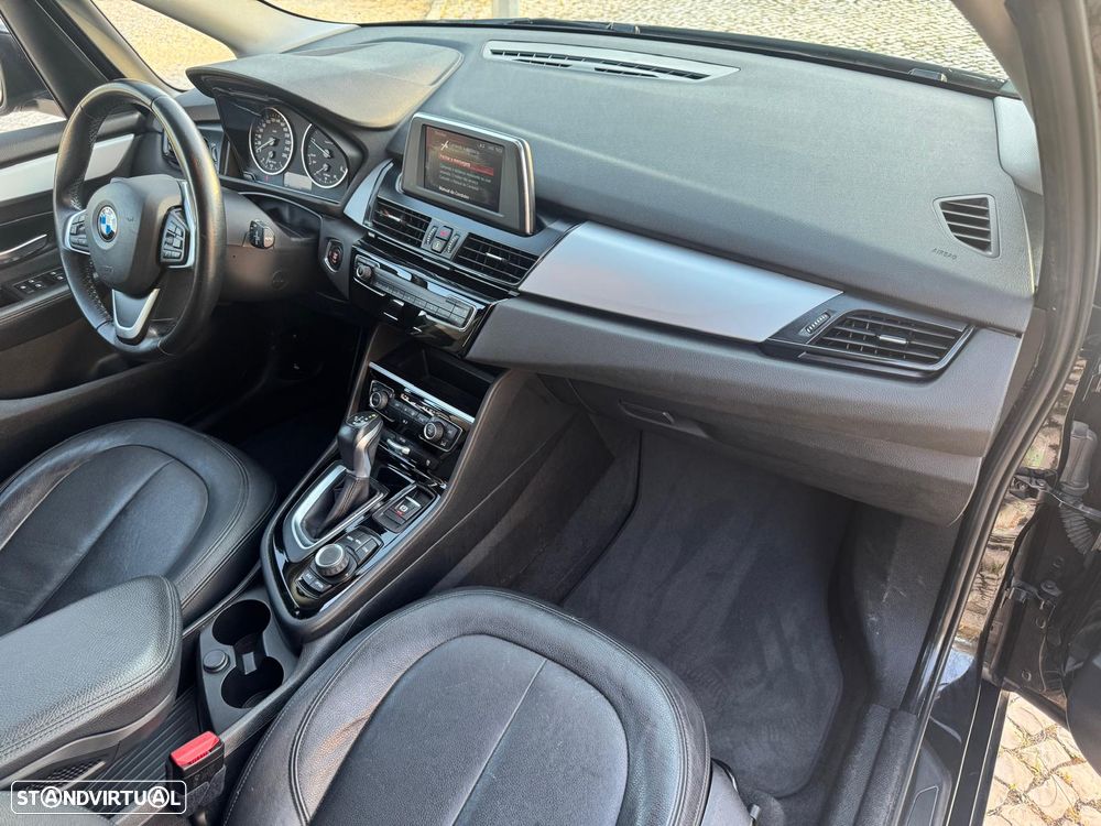 BMW 216 Active Tourer d Line Luxury Auto - 12