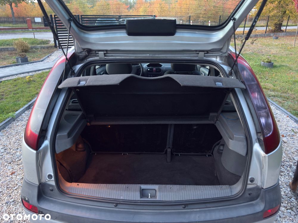 Opel Corsa - 20