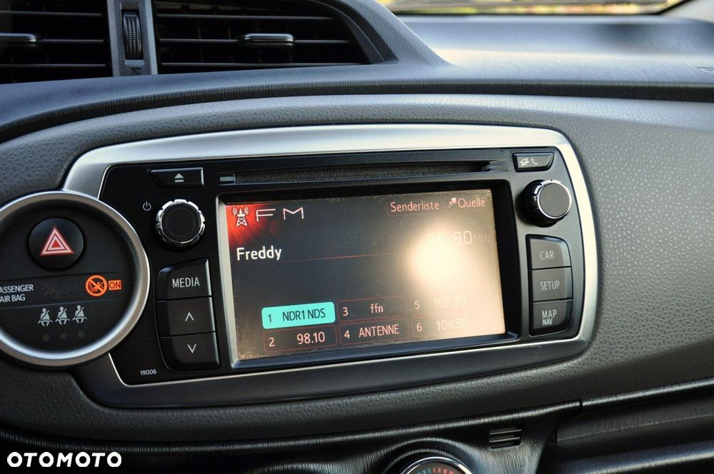 Toyota Yaris - 30