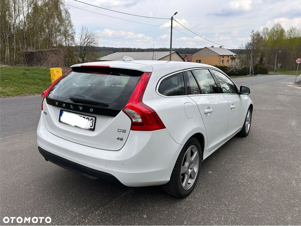 Volvo V60 D3 Momentum - 6