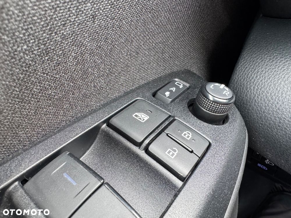 Toyota Yaris 1.5 VVT-i GR SPORT - 17