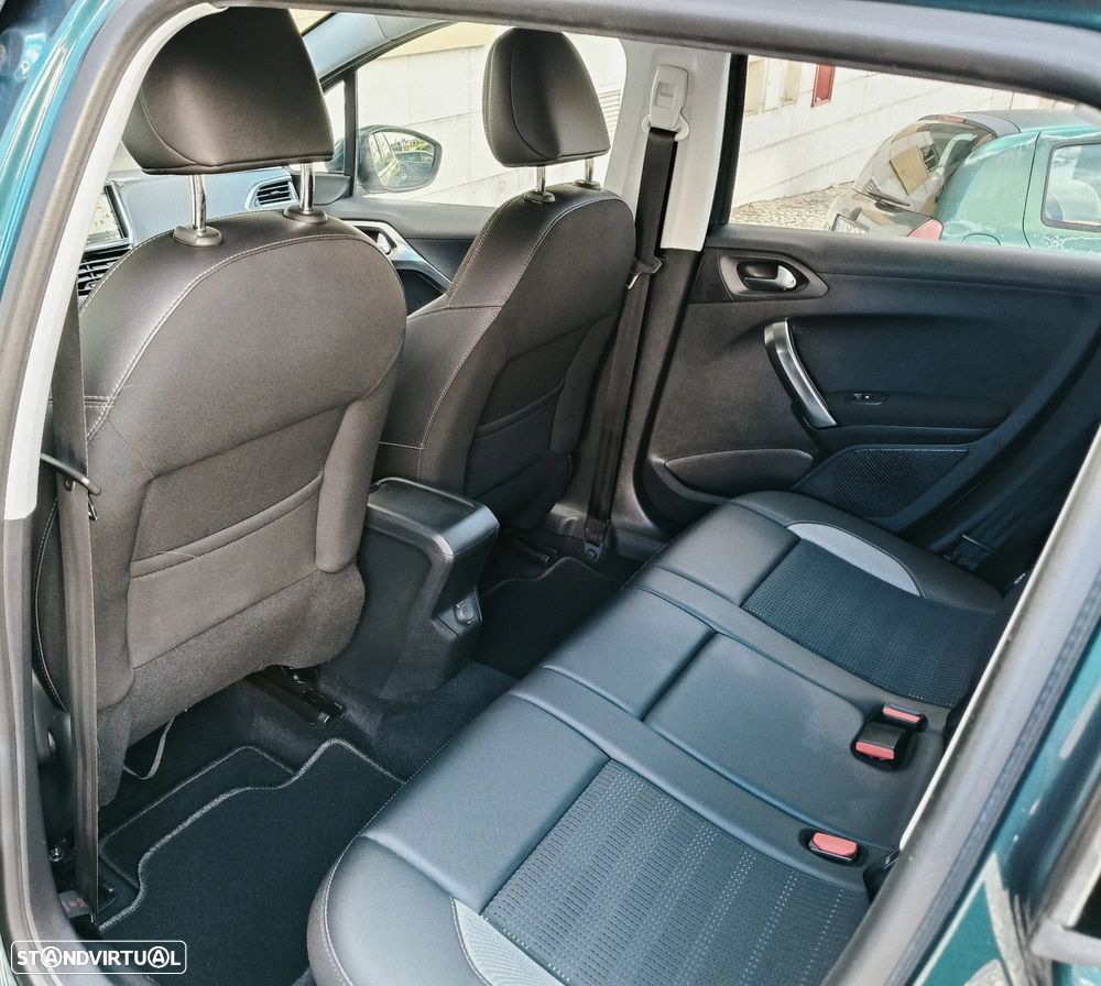 Peugeot 2008 1.6 BlueHDi Allure - 25