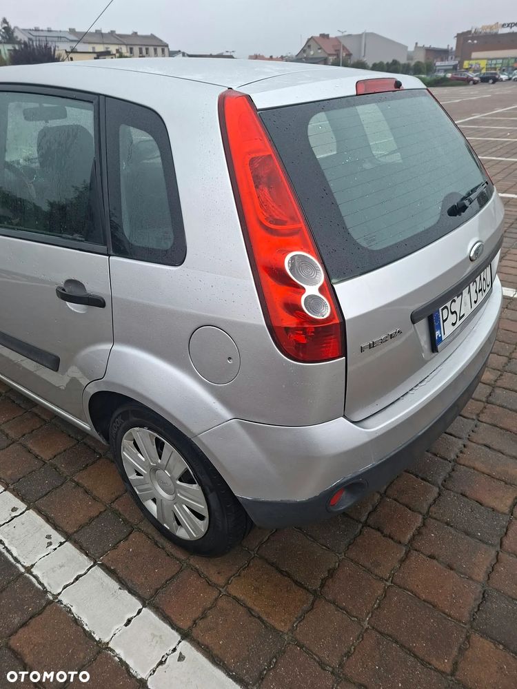 Ford Fiesta 2006 photo 5