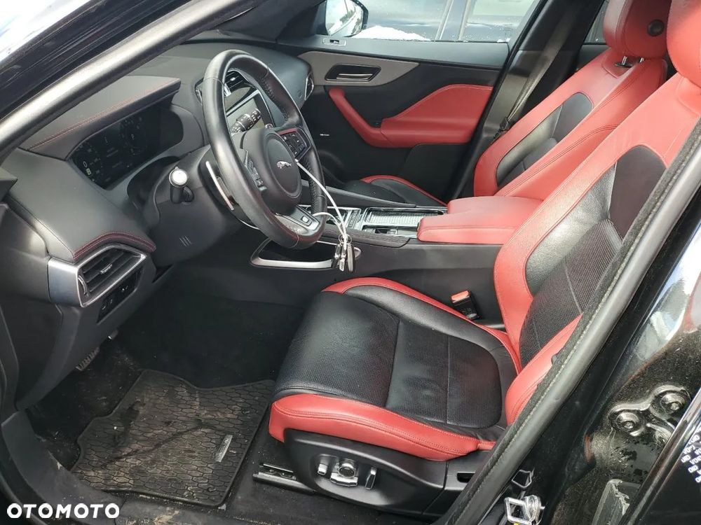 Jaguar F-Pace 3.0 V6 AWD S - 7