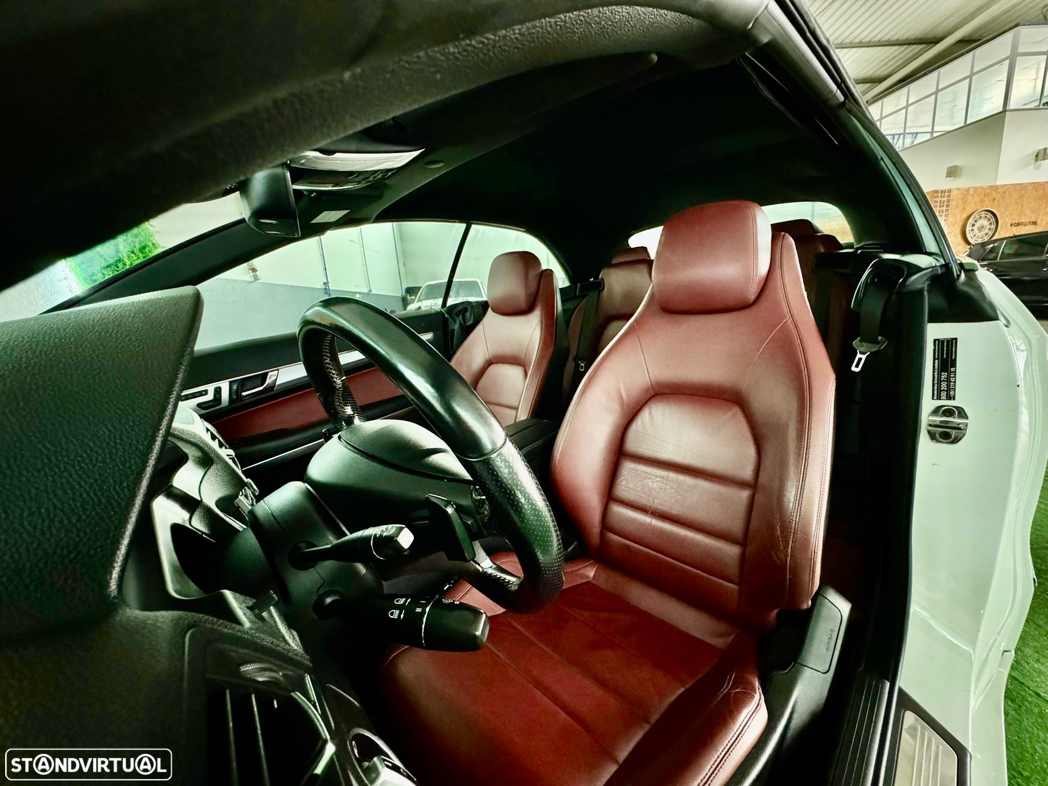 Mercedes-Benz E 350 CDi Avantgarde BlueEfficiency Auto - 12