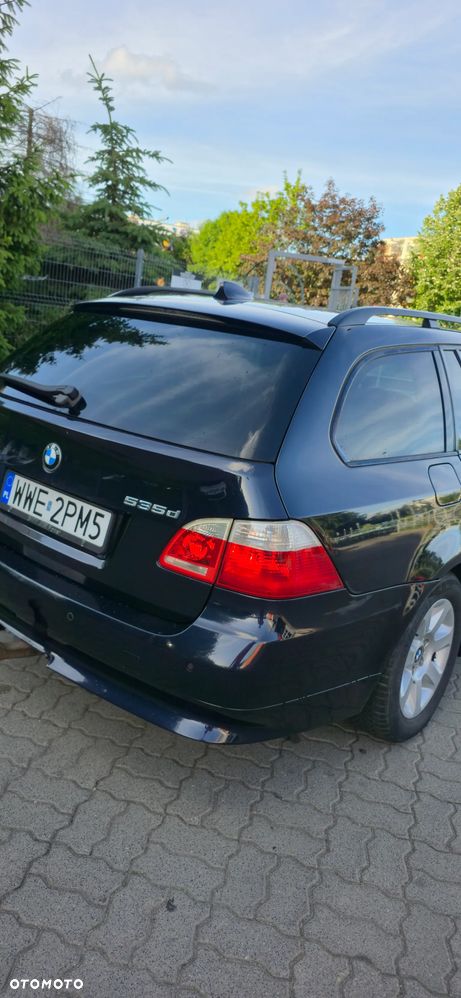 BMW Seria 5 525d - 15