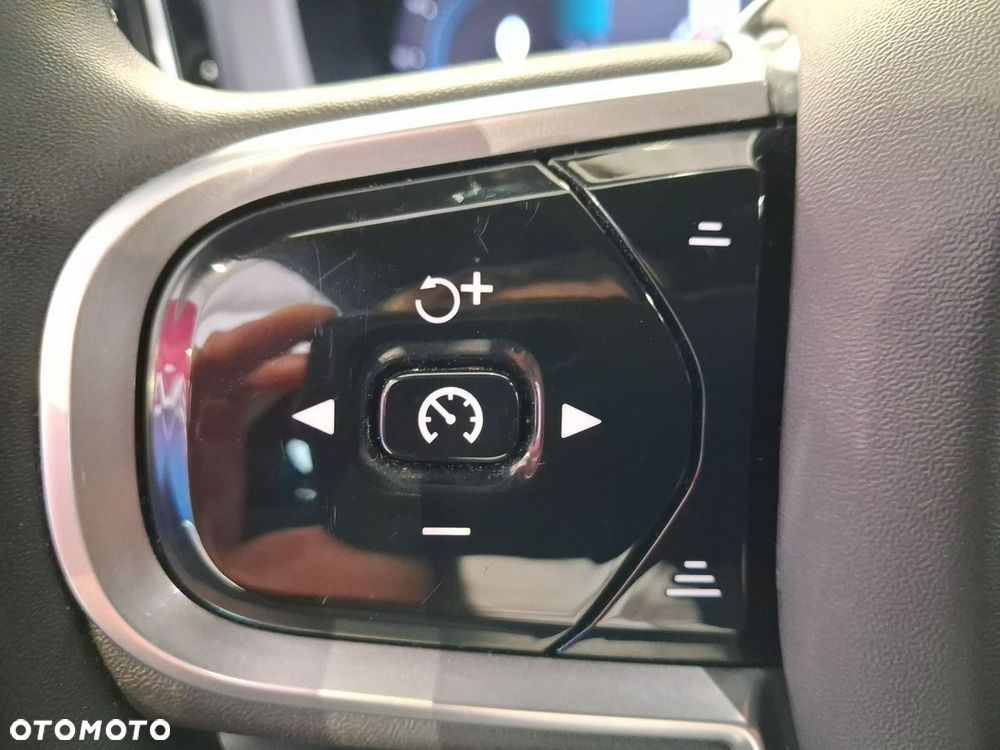 Volvo XC 60 - 24