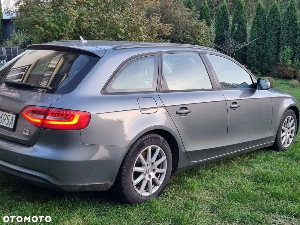 Audi A4 Avant 2.0 TDI ultra DPF Attraction - 7