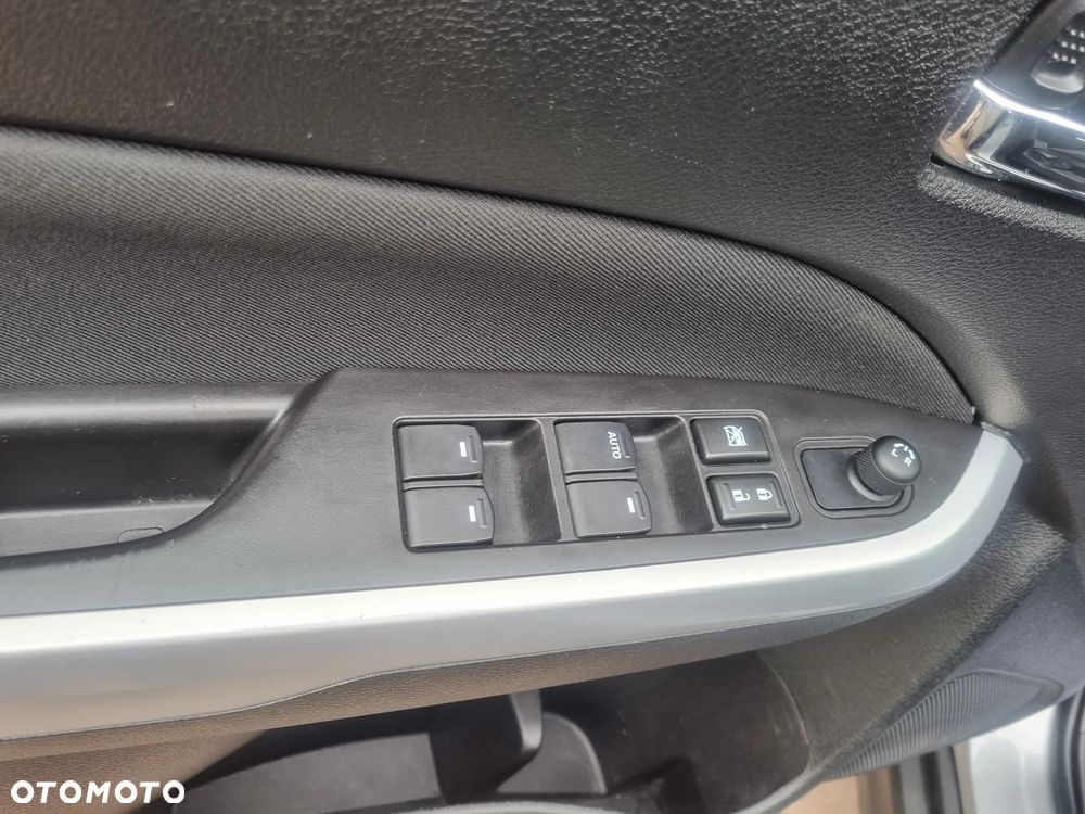 Suzuki Vitara 1.6 Comfort 2WD - 17