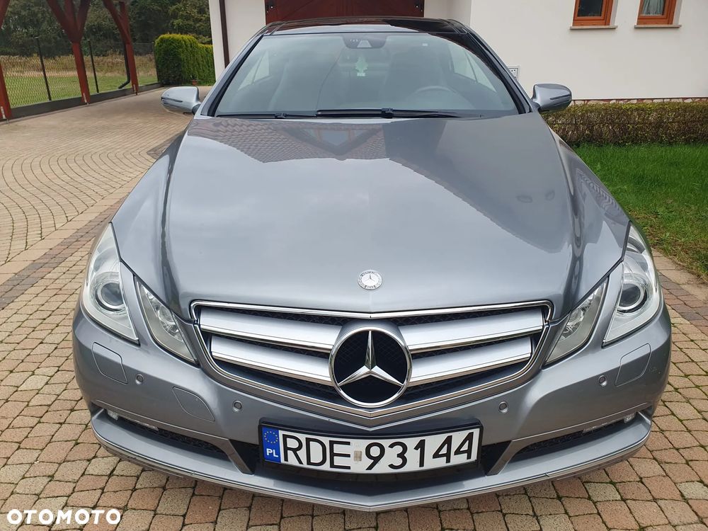 Mercedes-Benz Klasa E 250 CGI BlueEffICIENCY - 2
