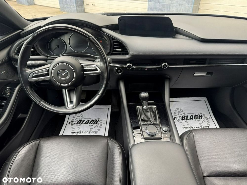 Mazda 3 - 10
