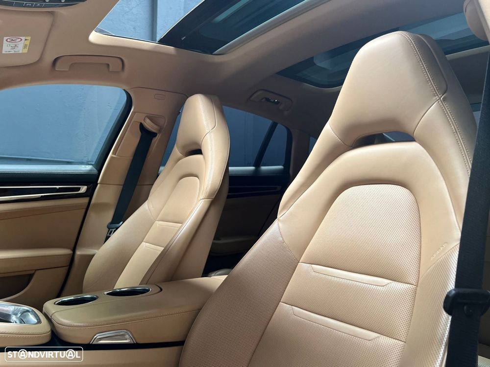 Porsche Panamera - 11