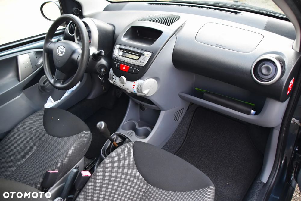 Toyota Aygo Standard - 9