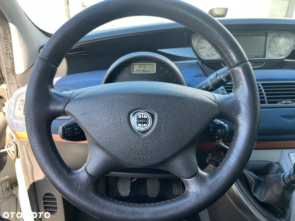 Lancia Phedra 2.0 Multijet 16v DPF Executive - 29
