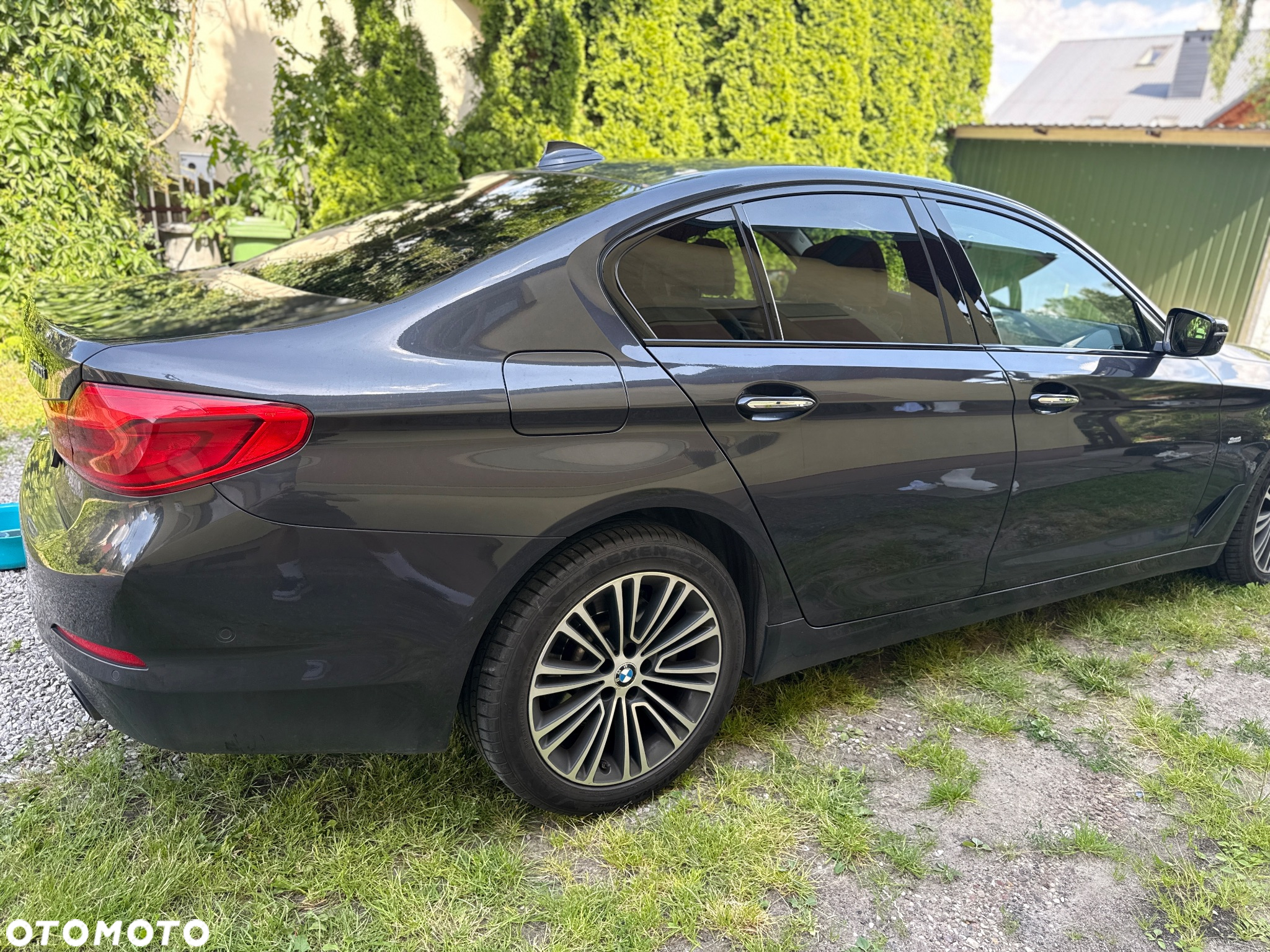 BMW Seria 5 530i GPF xDrive Sport Line sport - 4