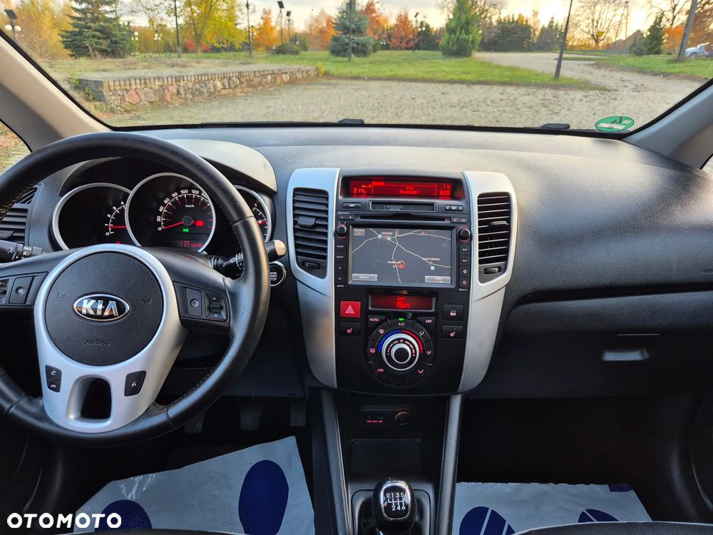 Kia Venga 1.6 CRDi 128 Dream-Team Edition - 31