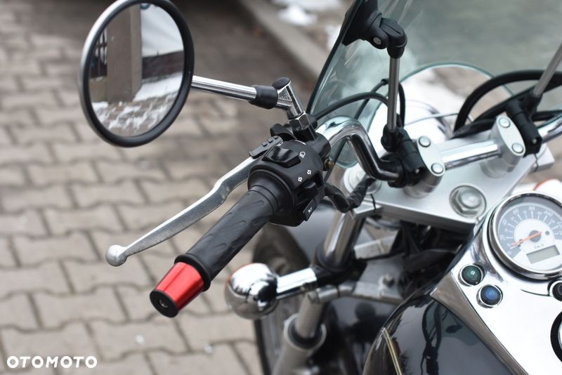 Suzuki Intruder - 27