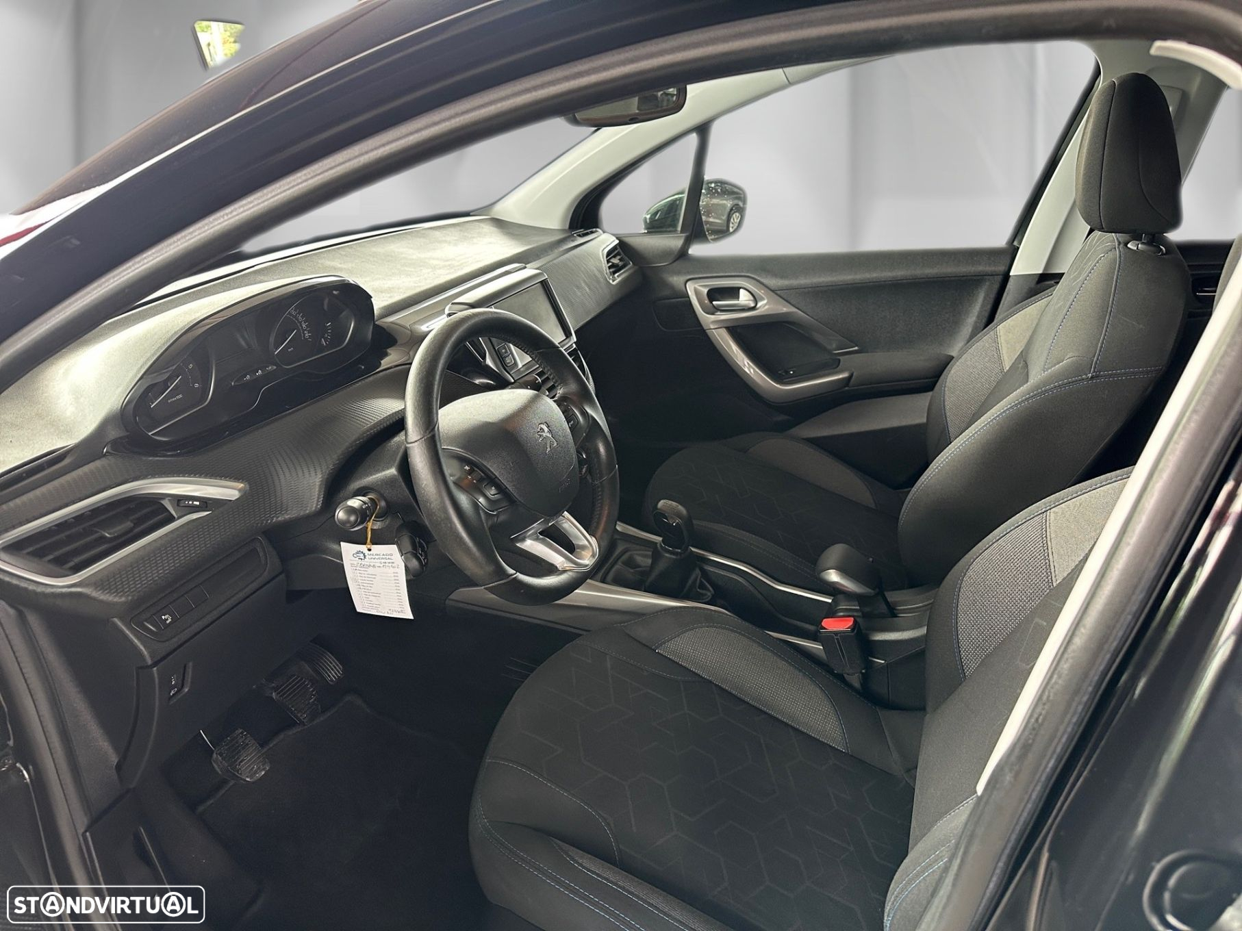 Peugeot 2008 1.6 BlueHDi Style - 5