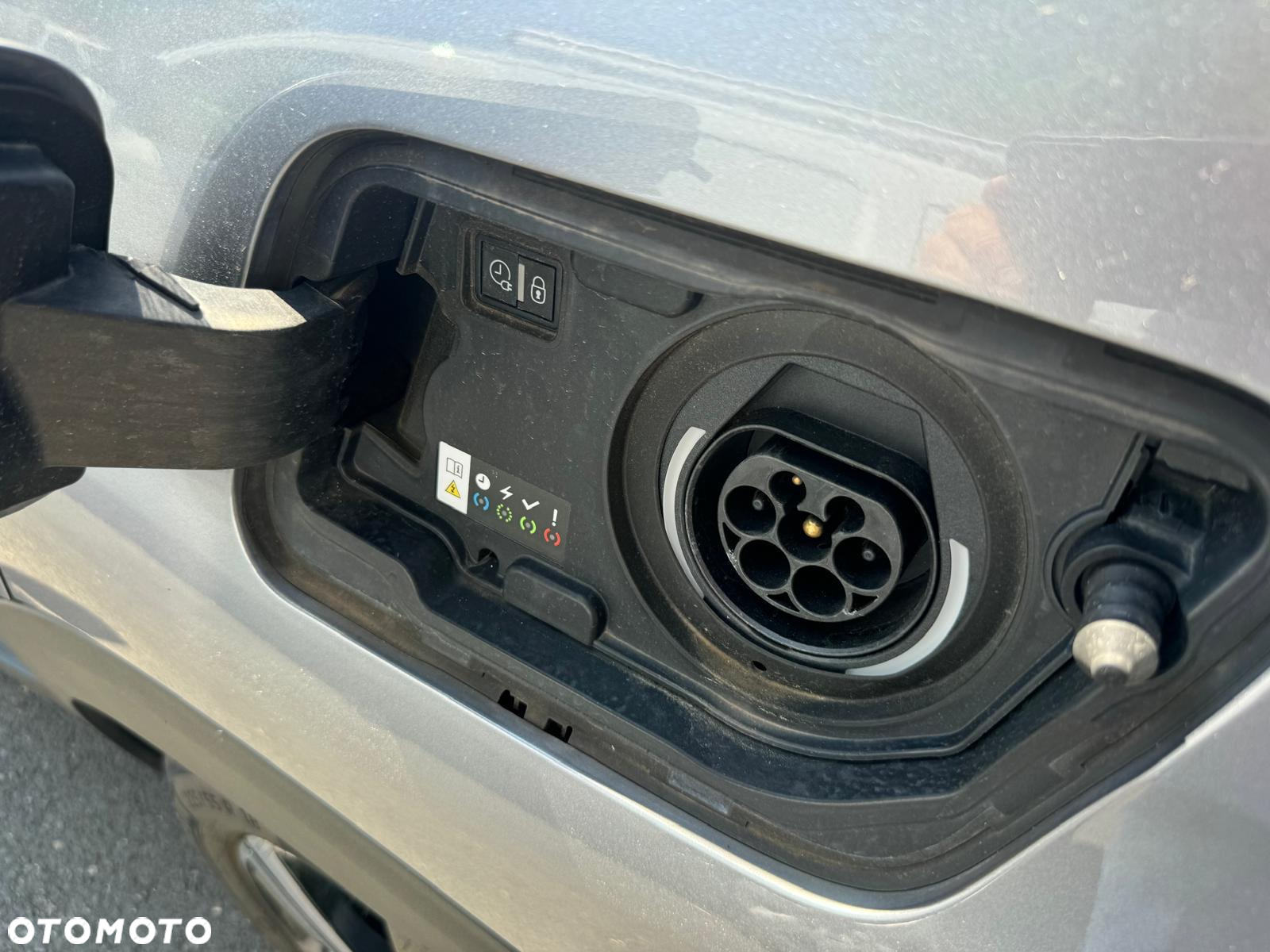 Peugeot 3008 Plug-In Hybrid 225 e-EAT8 GT - 18