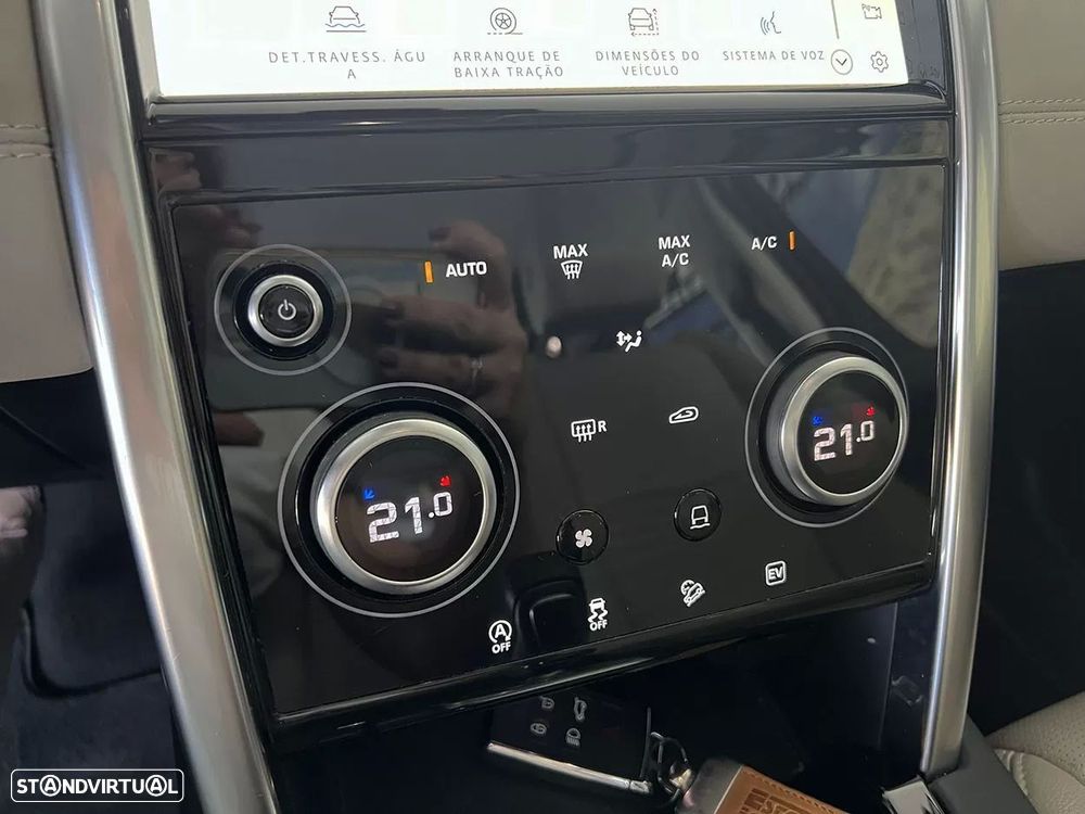 Land Rover Discovery Sport 1.5 I3 P300e AWD SE - 15