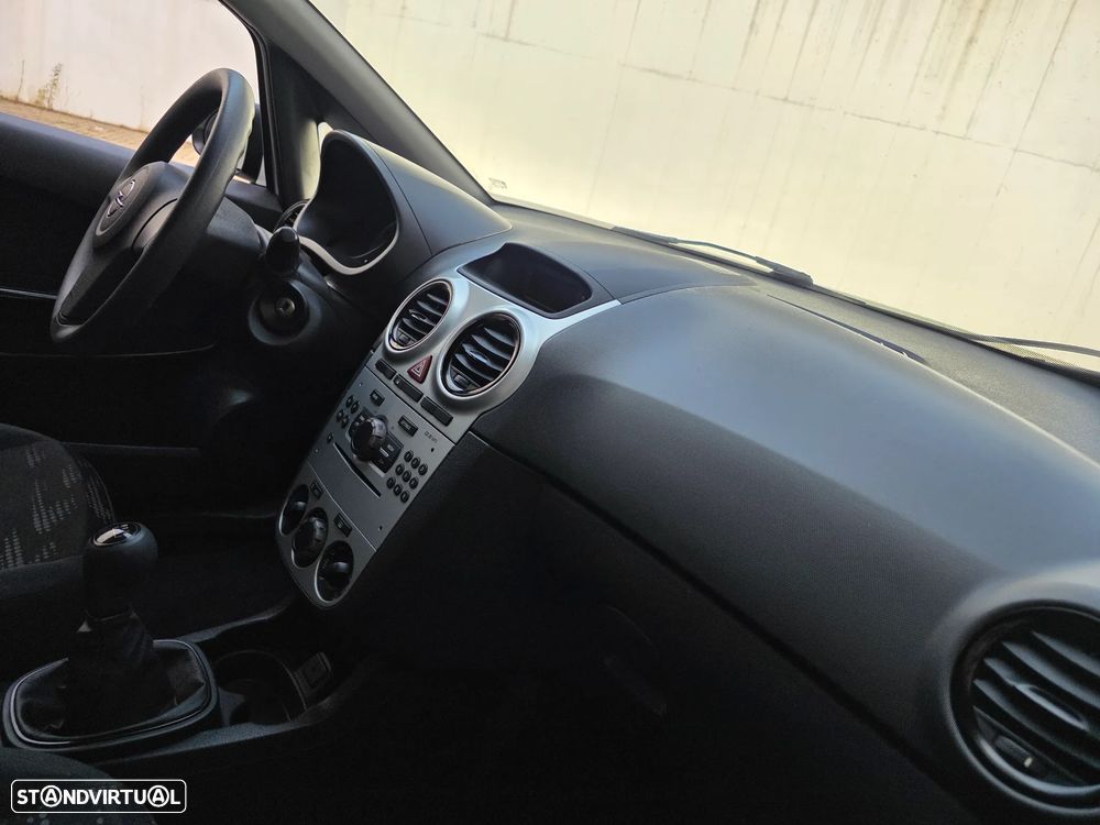 Opel Corsa Van - 39