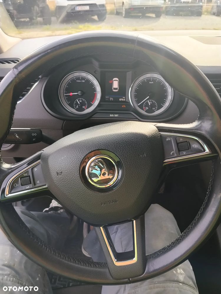 Skoda Octavia - 8
