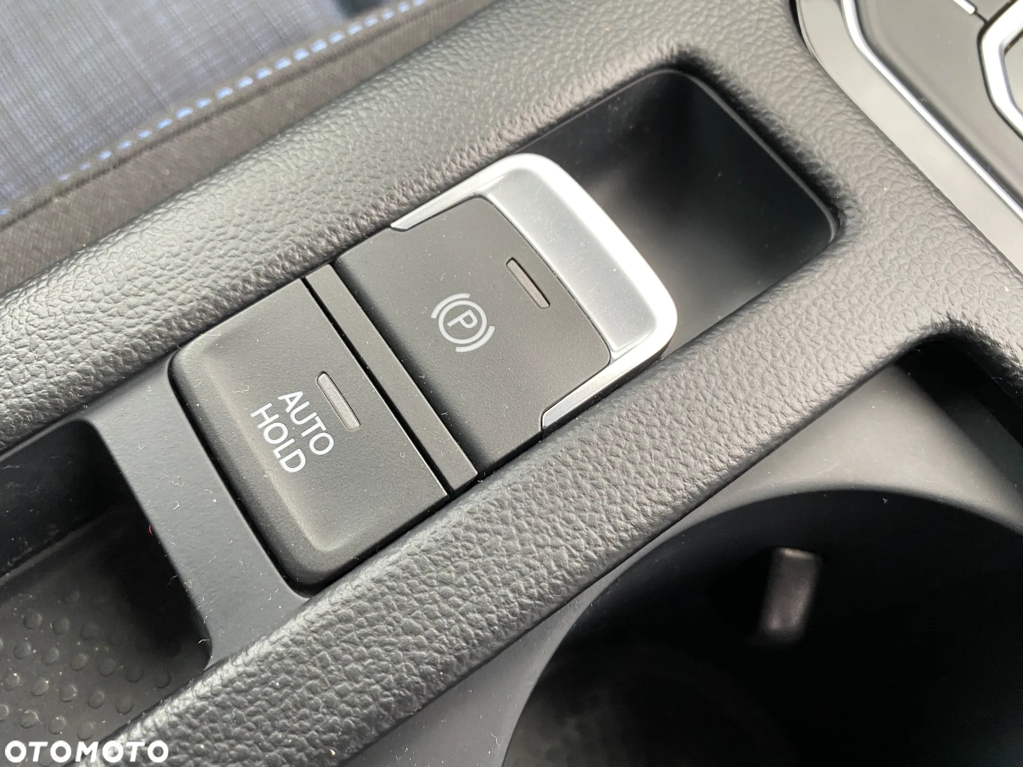 Volkswagen Passat - 27