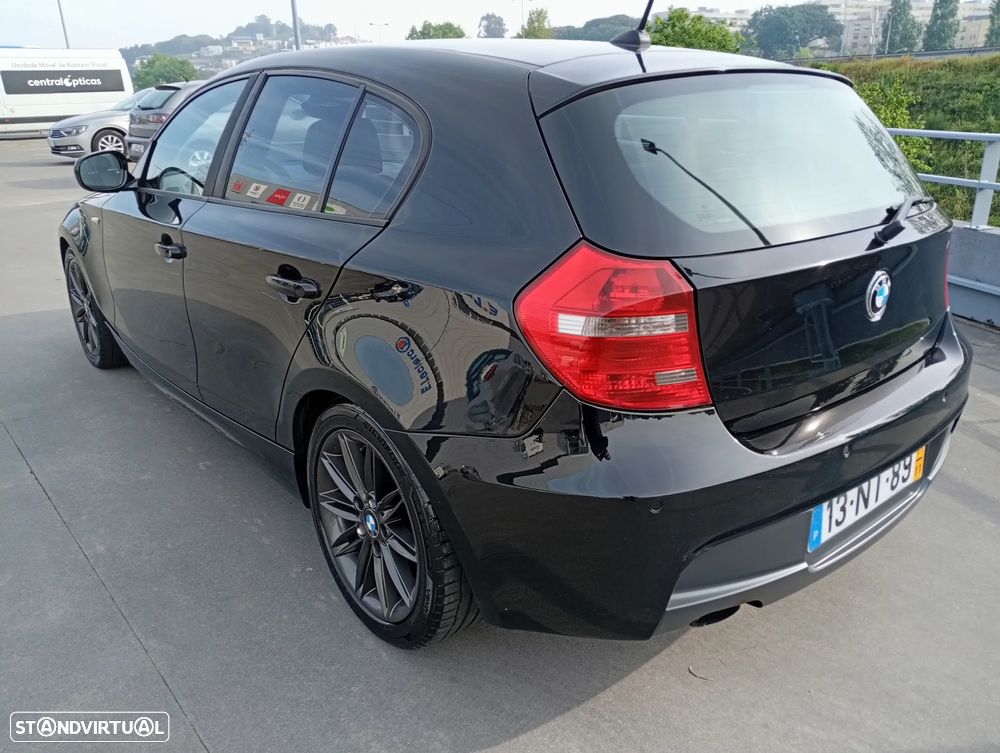 BMW 118 d Pack M - 4
