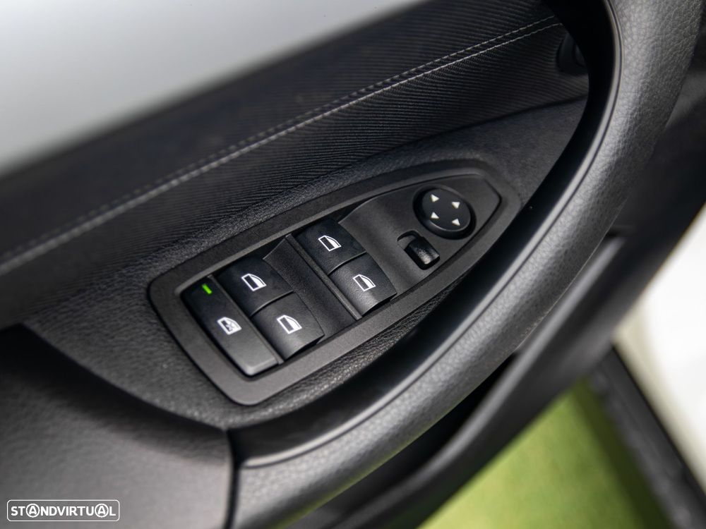 BMW X2 16 d sDrive Auto Pack M - 32