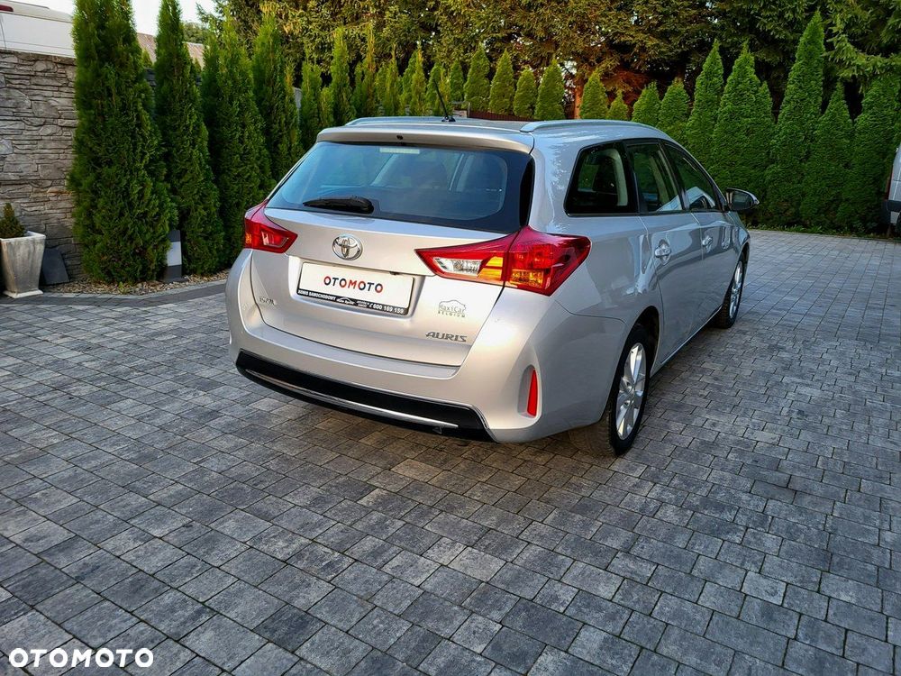 Toyota Auris - 8