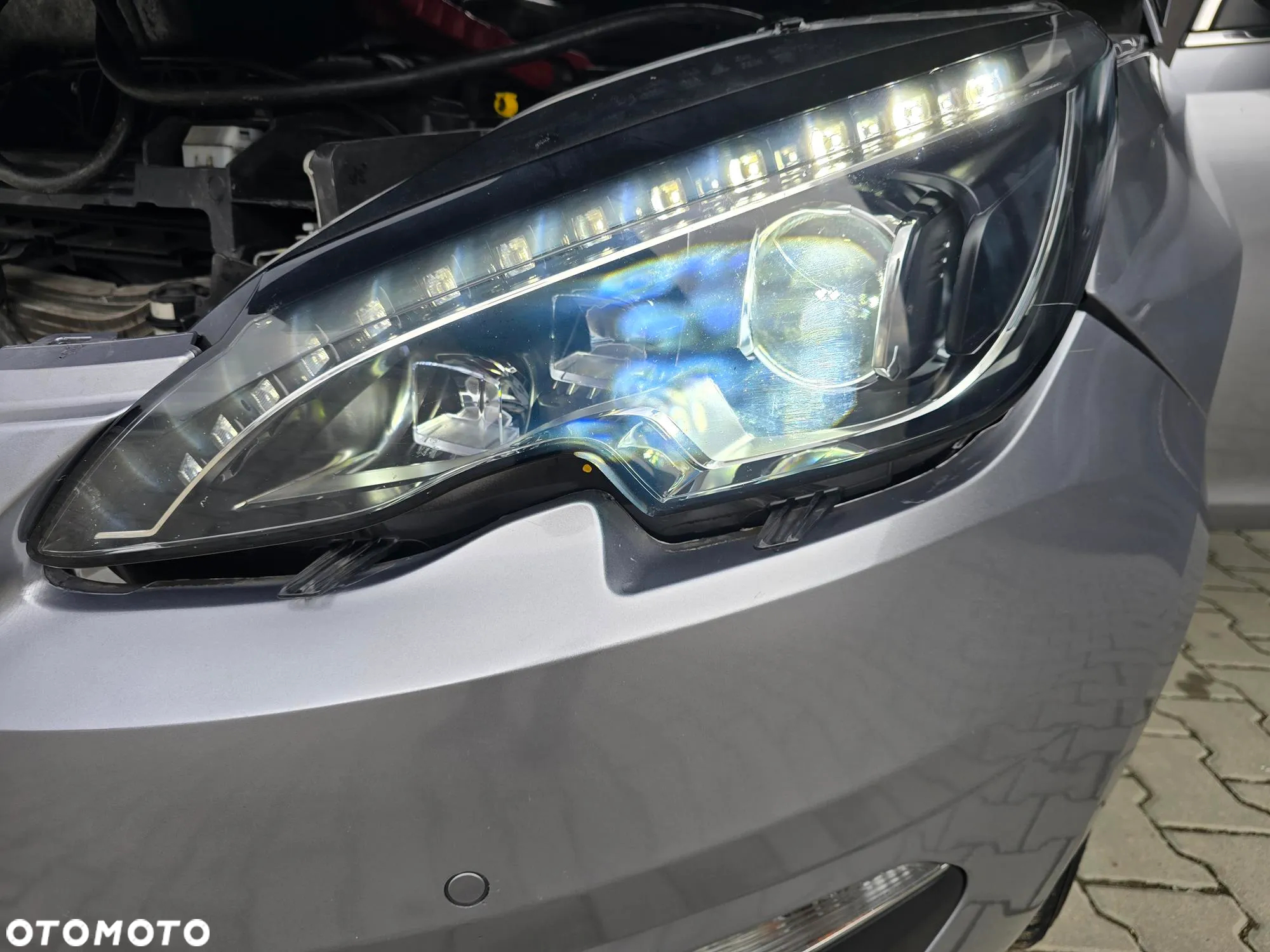 Peugeot 308 1.2 PureTech Allure S&S EAT6 - 21