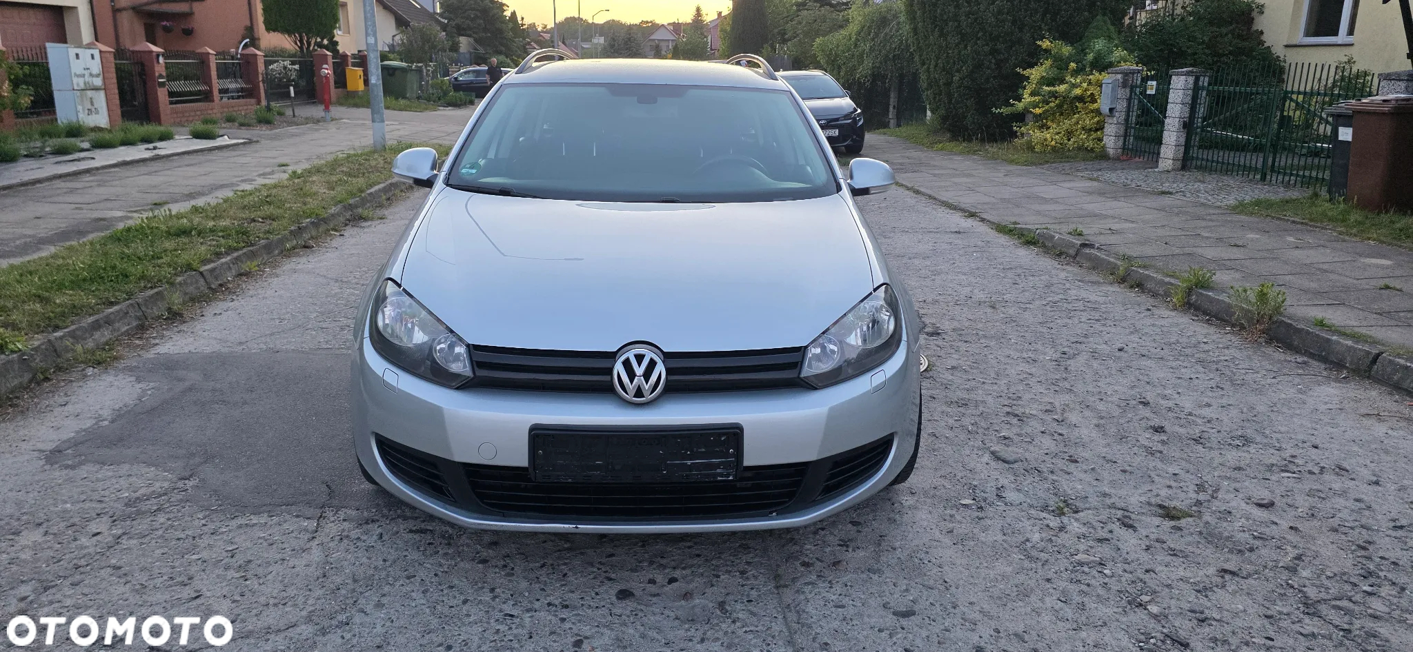 Volkswagen Golf 1.6 TDI BlueMotion Technology Comfortline - 3