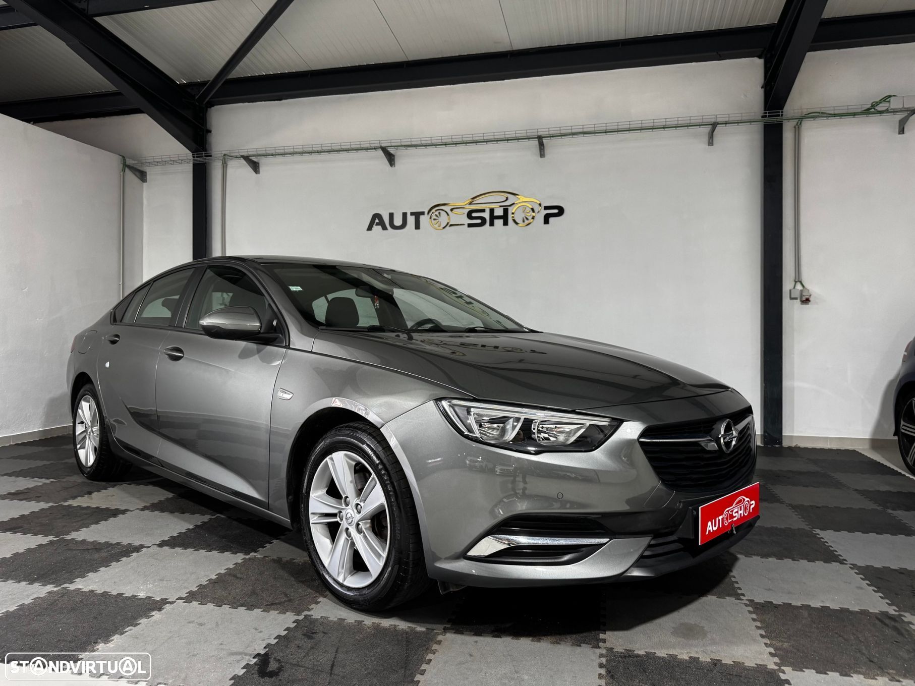 Opel Insignia Grand Sport 1.6 CDTi Selective - 1