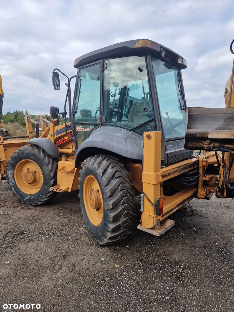 Case 695 SUPER R - 6