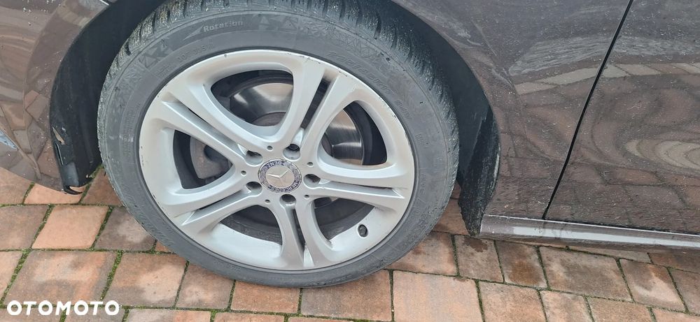 Mercedes-Benz Klasa A 180 7G-DCT AMG Line - 7