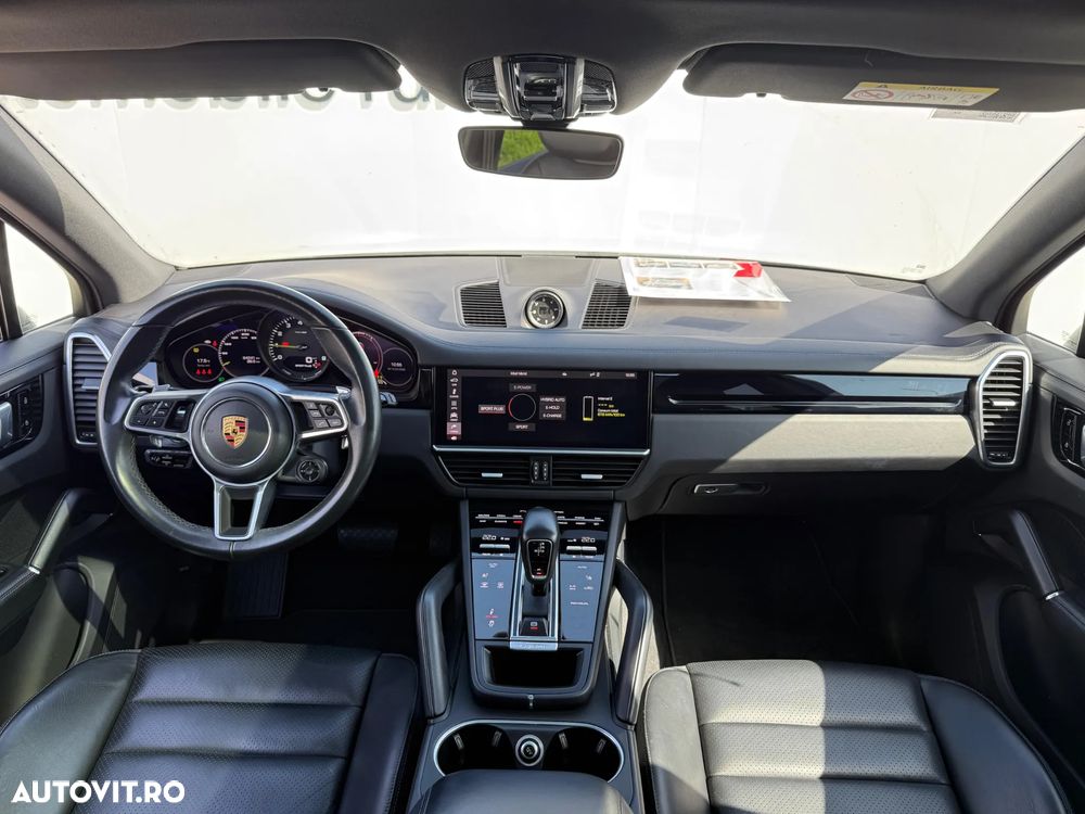 Porsche Cayenne - 7