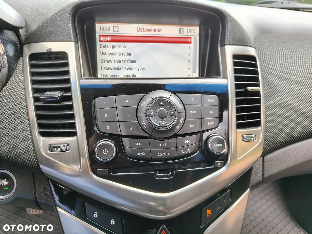 Chevrolet Cruze 2.0 LTZ - 29