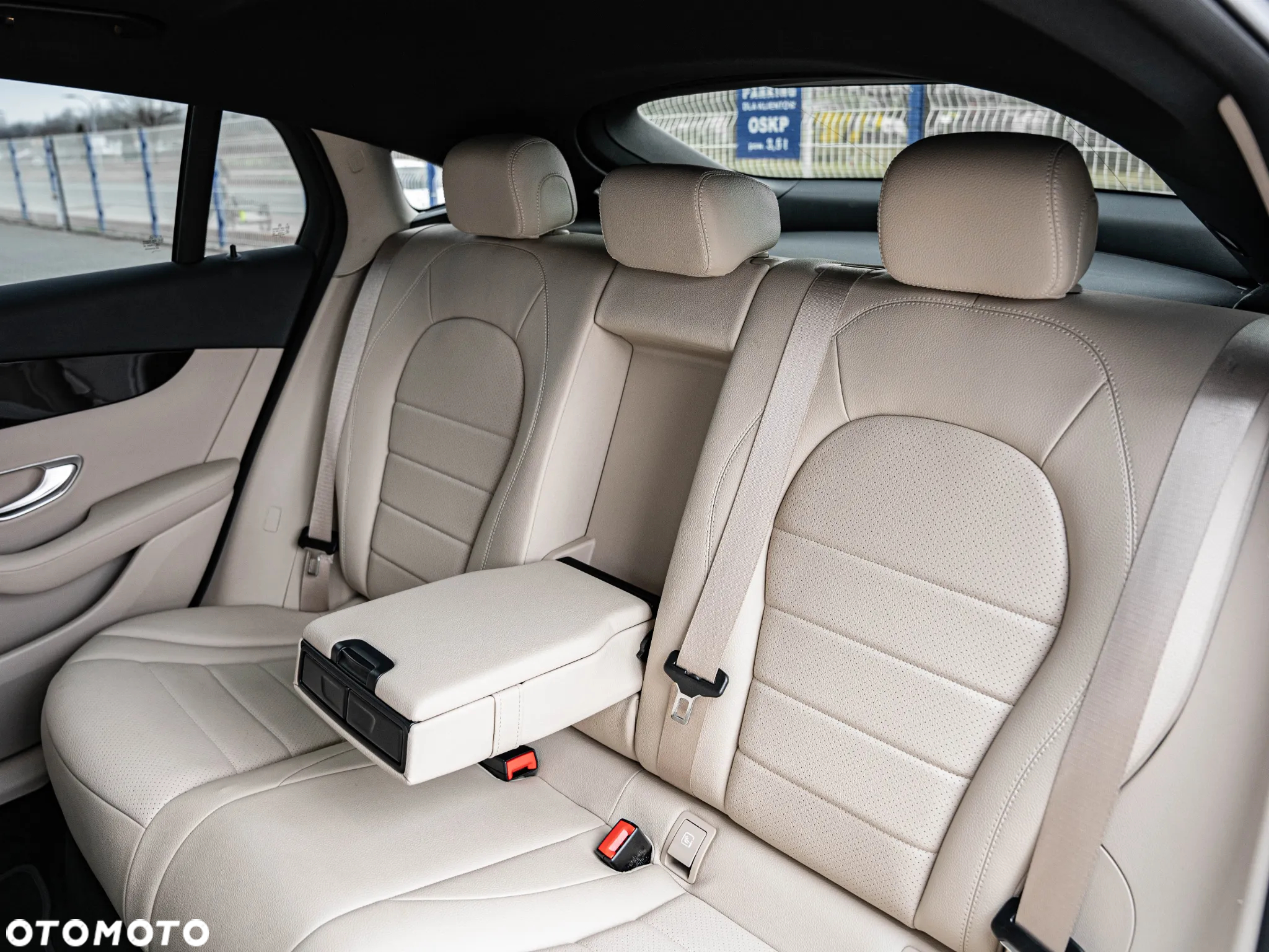 Mercedes-Benz GLC 200 d 4Matic 9G-TRONIC Exclusive - 28