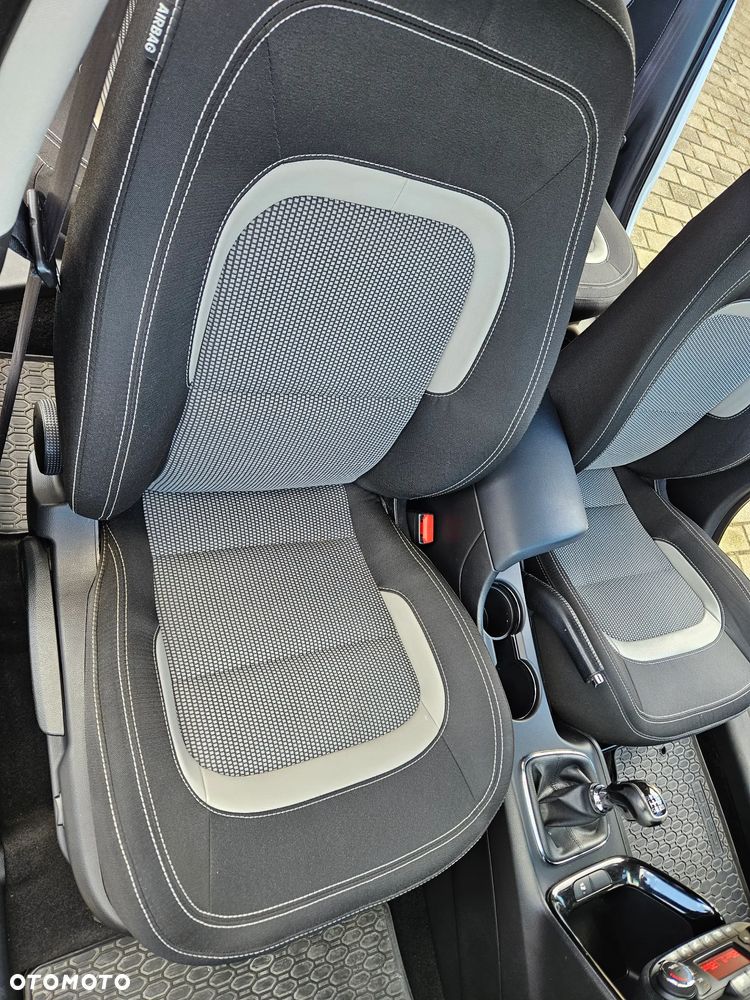 Kia Ceed 1.6 GDI L Business Line - 32