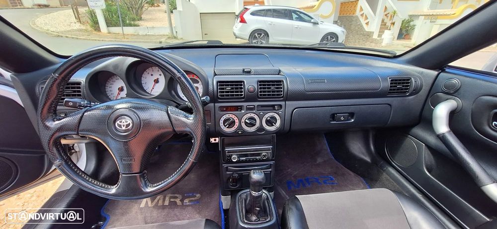 Toyota MR2 Roadster - 25