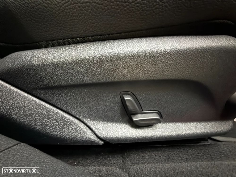 Mercedes-Benz E 300 de 9G-TRONIC AMG Line - 36