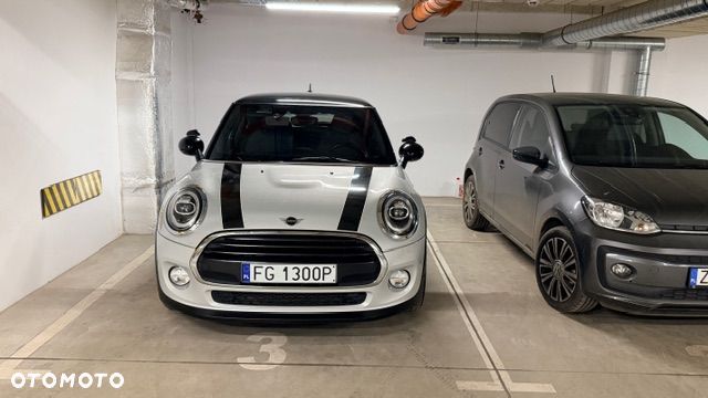 MINI Cooper Standard - 13