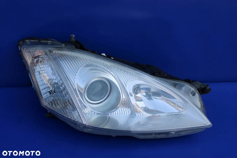 Reflektor prawy lampa prawa Anglik OE Mercedes W221 S-klasa - 1